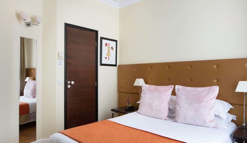 Habitación Simple - Minibar soft de cortesía, bandeja con tés y cafés,Chromecast,Prensa digital