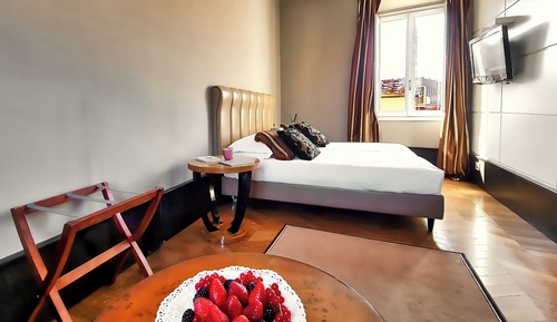 Apartamento superior, en edificio anexo