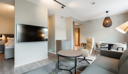 Suite estudio junior, 1 cama de matrimonio