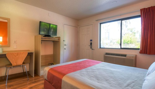 Habitación estándar, 1 cama doble, accesible para personas con discapacidad, no fumadores