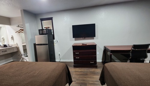 Habitación Deluxe, 2 camas de matrimonio, fumadores, frigorífico y microondas