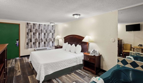 Suite, 1 cama de matrimonio grande, fumadores, bañera de hidromasaje
