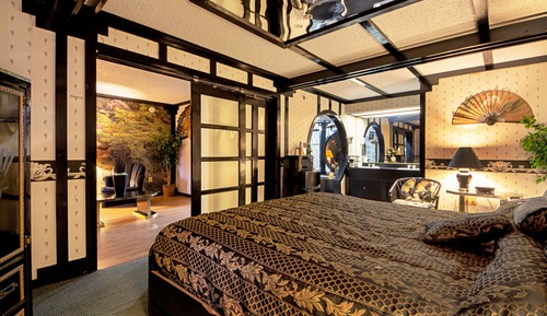 Habitación romántica, 1 cama de matrimonio grande, no fumadores, bañera de hidromasaje