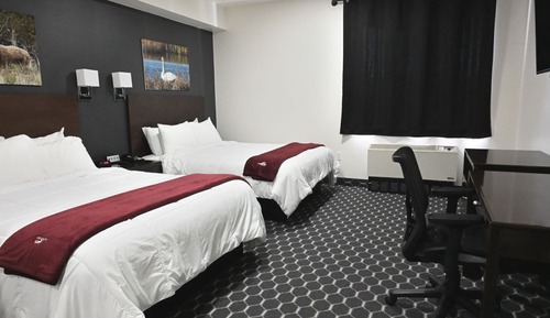 Deluxe, 2 Queen Beds