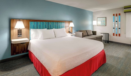 Suite, matr. grande, sofá cama, no fum.