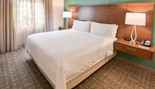 Suite, 1 cama de matrimonio grande con sofá cama (One Bedroom)