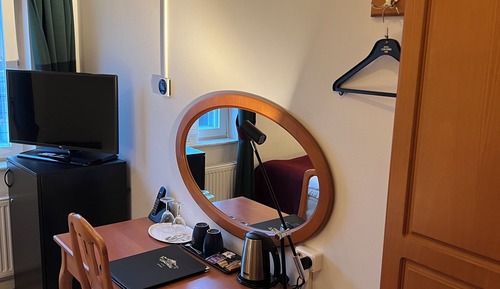 Habitación económica doble, 1 cama doble, baño privado