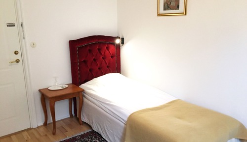 Habitación individual económica, 1 cama individual, baño privado, vistas al patio