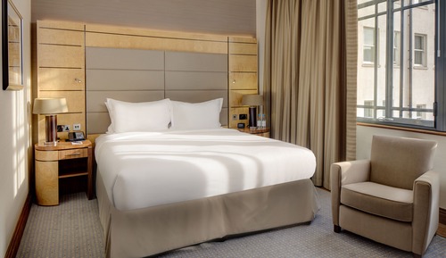 GWR Tower Room, 1 King Bed (Lounge Access), City View