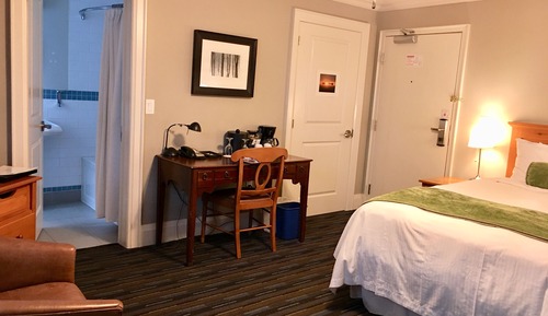 Inn Room - Queen