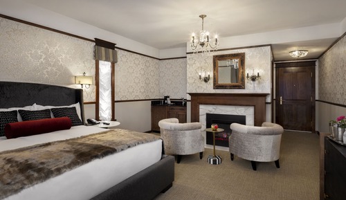 Signature Room - Adult Only