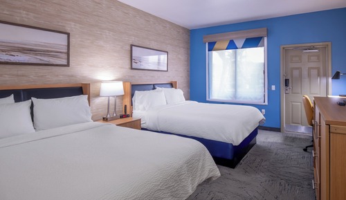 Habitación estándar, 2 camas de matrimonio (Drive Up Access)