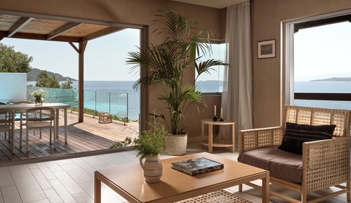 Presidential Bungalow (Maria Callas)