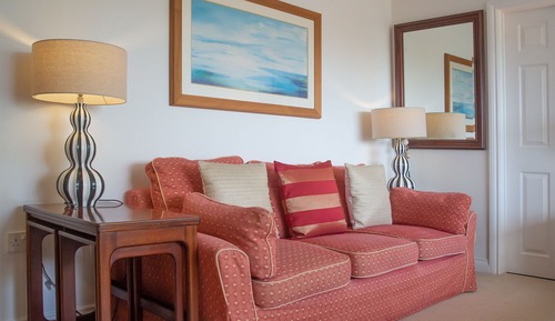 Suite, baño privado (1,3)