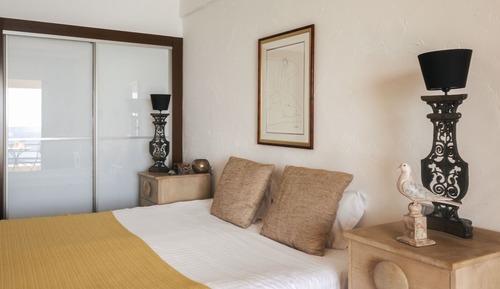 Habitación, terraza, mirando al mar (Prestige)