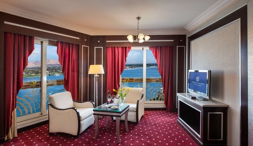 Suite Royal (Diplomatic, Side Nile View)