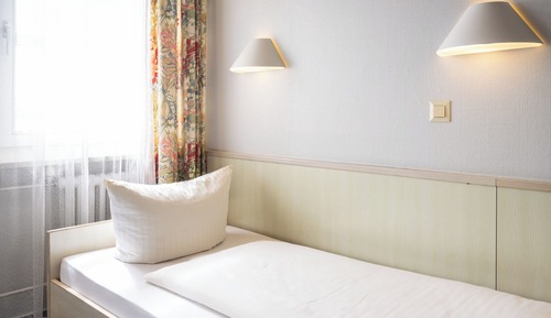 Economy Twin Room