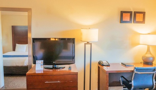 Habitación estándar, 2 camas de matrimonio, vistas a la montaña