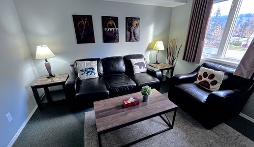 Three-Bedroom Apartment 106, No air conditioning