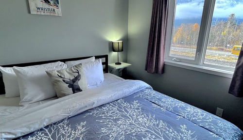 Three-Bedroom Apartment 117 - Loft, No air conditioning