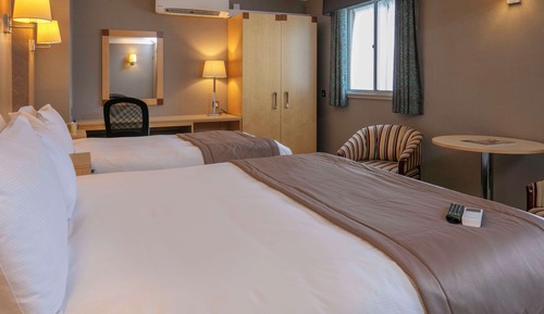 Habitación Confort, varias camas, no fumadores