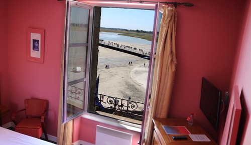 Habitación con 1 cama doble o 2 individuales, vistas a la bahía (Annex or Main Building)