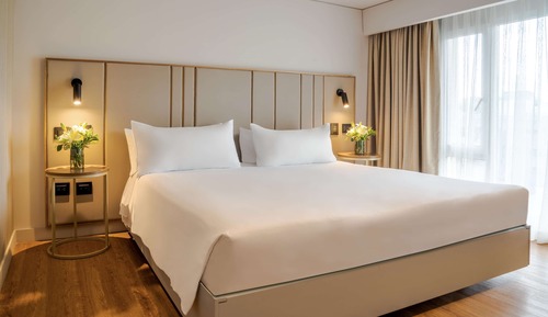 Suite junior (Extra Bed 2 Adults + 1 Child)