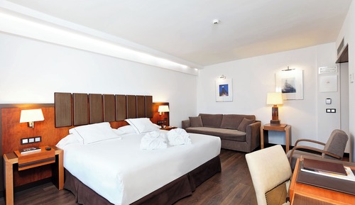 Superior Upper Room