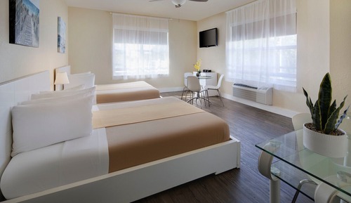 Estudio, cocina (Room)