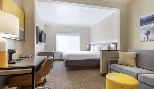 Suite junior, 1 cama de matrimonio grande con sofá cama, no fumadores (Accessible, Tub)