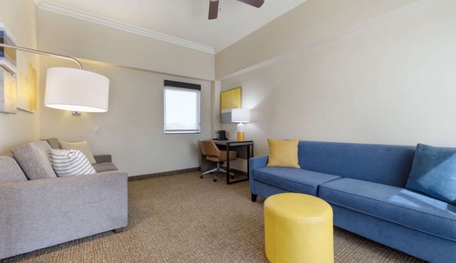 Suite Deluxe, 2 camas de matrimonio, no fumadores, balcón (Sofa Bed, Living Room)