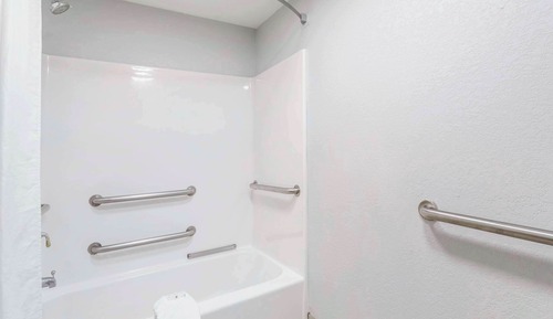 Habitación, 2 camas dobles, accesible para personas con discapacidad, no fumadores (Roll-In Shower)