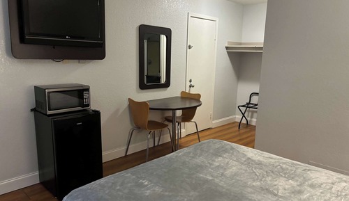 Habitación Deluxe, 1 cama de matrimonio, no fumadores, frigorífico y microondas