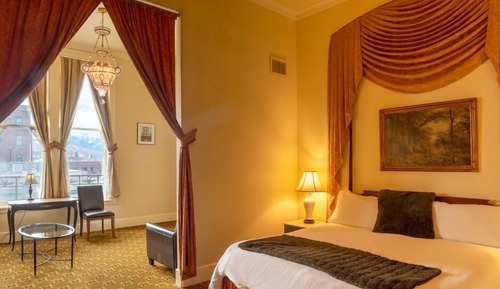 Suite, 1 cama de matrimonio grande con sofá cama