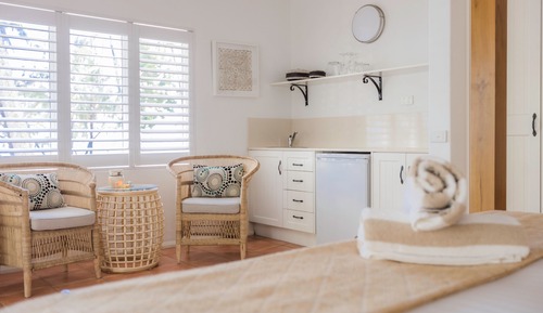 Habitación, balcón, vistas al mar