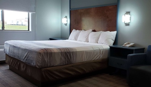Habitación estándar, 1 cama de matrimonio grande, no fumadores (Mobility, Bathtub w/Grab Bars)