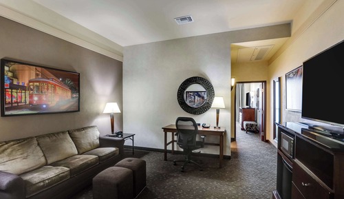 Suite, varias camas, frigorífico y microondas (2 Rooms, Sofabed)