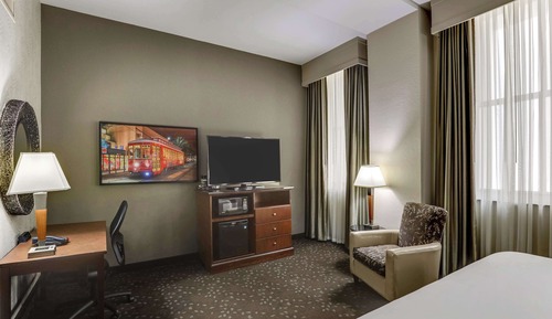 Habitación Deluxe, 1 cama de matrimonio grande, accesible para personas con discapacidad (Tub)
