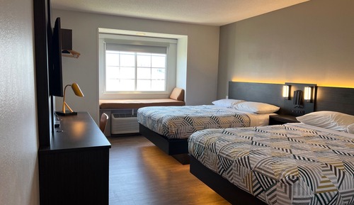 Habitación estándar, 2 camas de matrimonio, accesible para personas con discapacidad, no fumadores