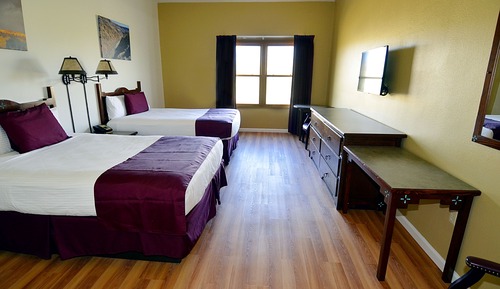 Habitación clásica, 2 camas de matrimonio, junto a la montaña