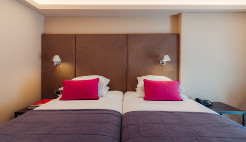 Habitación superior con 1 cama doble o 2 individuales