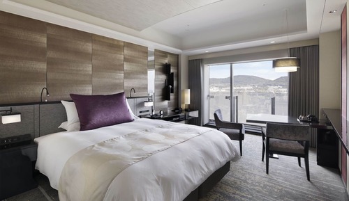 Habitación Deluxe doble, 1 cama de matrimonio grande (Granvia Deluxe, Club Lounge Access)