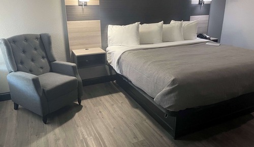 Suite, 1 cama de matrimonio grande, accesible para personas con discapacidad (Accessible Tub)