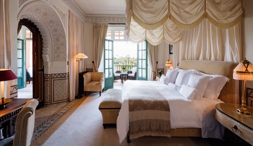 Suite (BALDAQUIN)