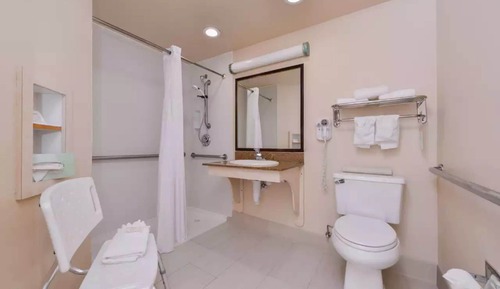Habitación estándar doble, 2 camas de matrimonio, no fumadores