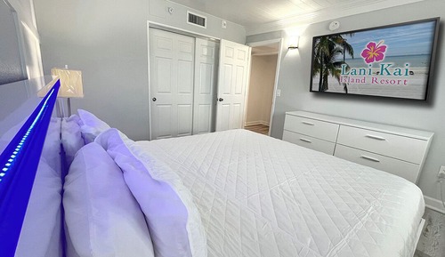 Suite with King Bed, Beachfront, Balcony