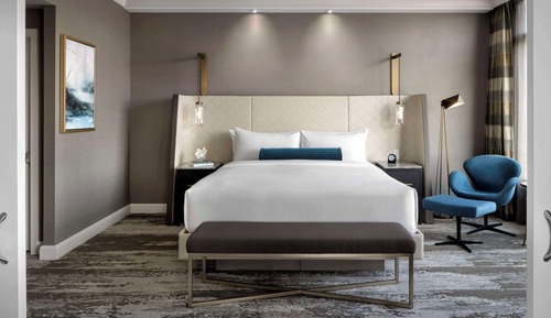 Fairmont Gold, Suite Signature