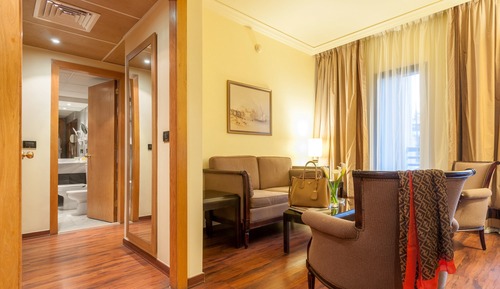 Business Suite with Balcony