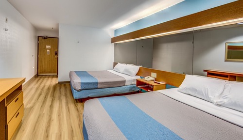 Habitación estándar, 2 camas de matrimonio, no fumadores