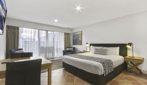 Suite estudio, 1 cama de matrimonio grande, cocina básica